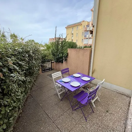 Gruissan: T3, 4 Pers, Piscine, Parking, Proche Commerce, Environnement Calme, Acces - Fr-1-796-14 Apartmán