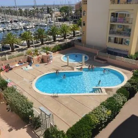 Apartmán Gruissan: T3, 4 Pers, Piscine, Parking, Proche Commerce, Environnement Calme, Acces - Fr-1-796-14