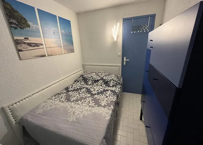 Gruissan: T3, 4 Pers, Piscine, Parking, Proche Commerce, Environnement Calme, Acces - Fr-1-796-14 Apartment Gruissan